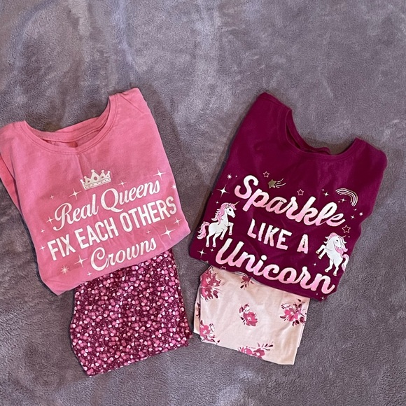 Girl’s Capri Leggings and T-shirts